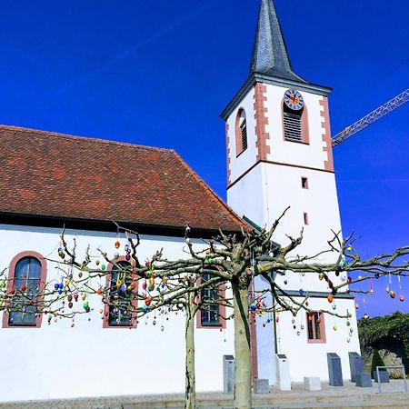 Lichtdurchflutetes Zimmer - Mainwiesen Waldbuttelbrunn Kültér fotó